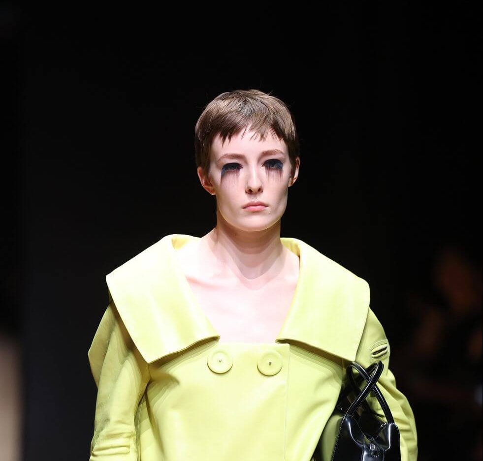 Milano Fashion Week Record Di Modellə Trans E Non Binary Per Prada Gayit 