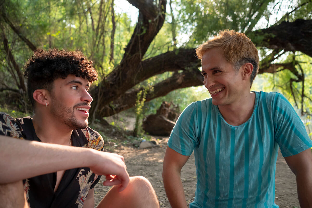 Cassandro, Gael García Bernal e Bad Bunny flirtano nel primo trailer sul  celebre wrestler gay 